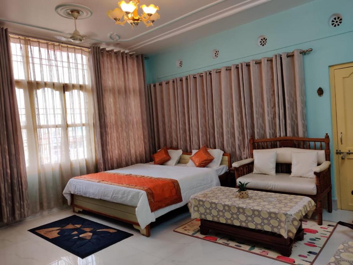 Shiva Ganges View Guest House Bénarès Extérieur photo