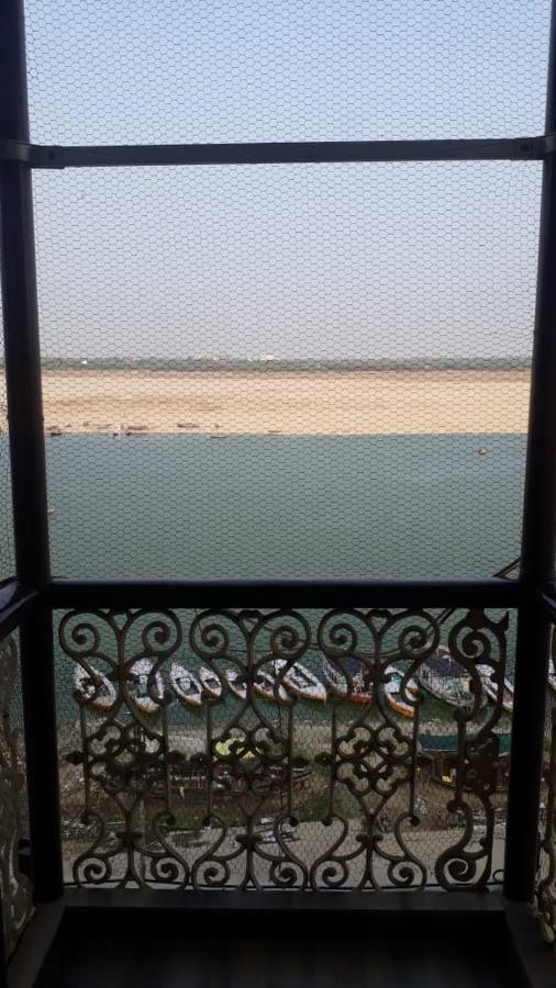 Shiva Ganges View Guest House Bénarès Extérieur photo